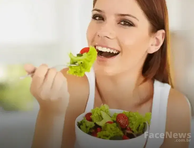 Alimentos ricos em ferro que podem estar na sua dieta e causar sangue oculto nas fezes