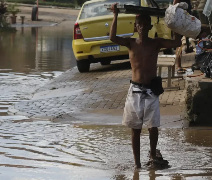 Drenagem Falha Afeta Baixada Fluminense Entenda