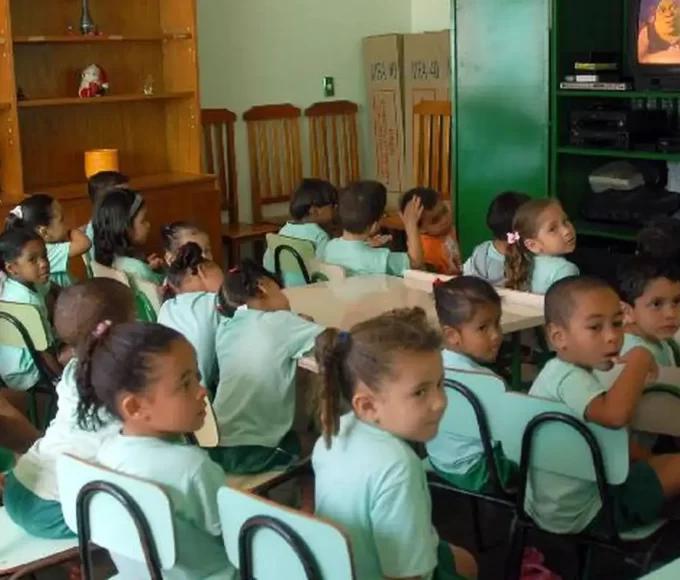 Educacao Infantil e a Lacuna na Discussao Racial