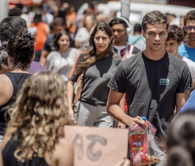 Pe de Meia R2milano para Alunos Carentes