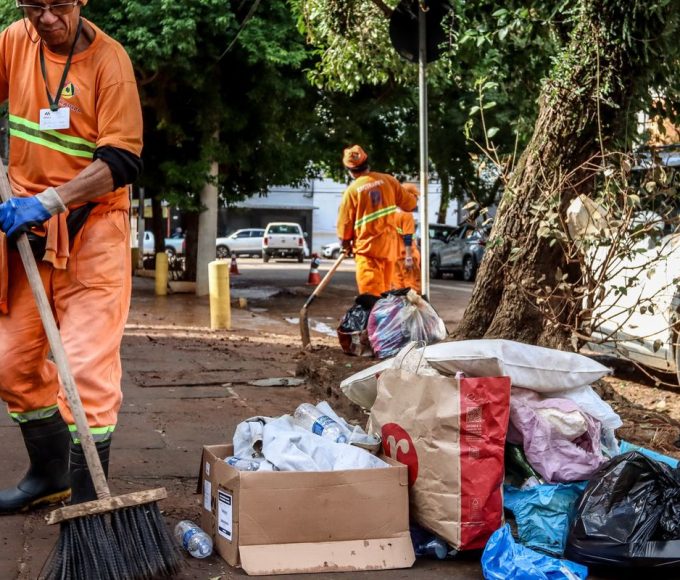 Retorno as aulas 18 escolas publicas de Porto Alegre seguem