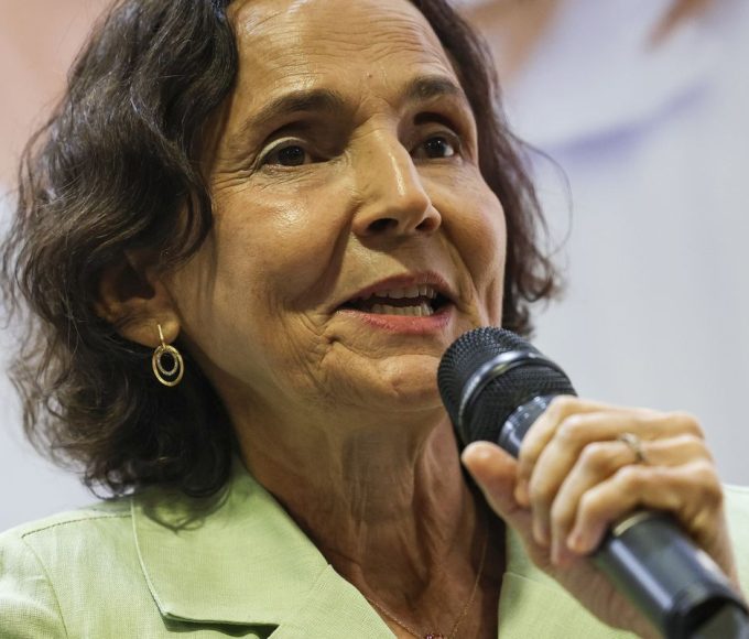 Secretaria Executiva do MEC Izolda Cela anuncia saida do cargo