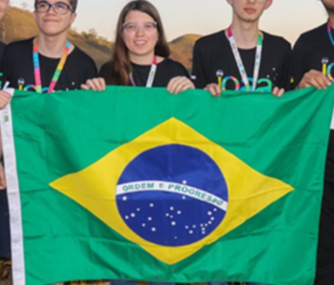Brasileiros conquistam medalhas em olimpiada de astronomia