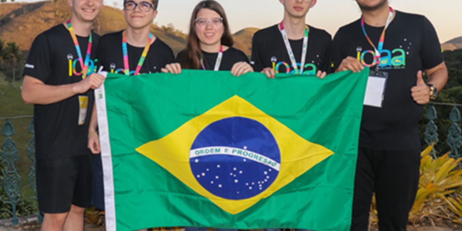 Brasileiros conquistam medalhas em olimpiada de astronomia