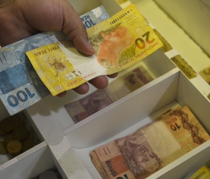 Competicao de Educacao Financeira nas Escolas Uma Olimpiada para Aprender