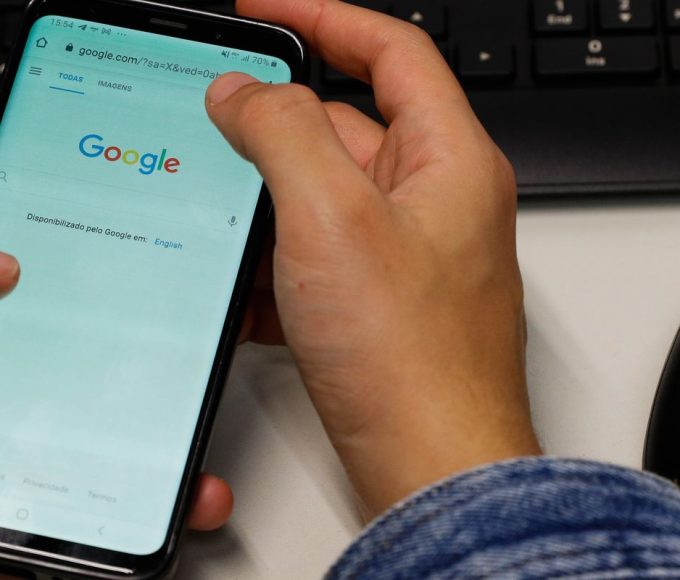 Descubra as diretrizes de uso do celular em 60 das