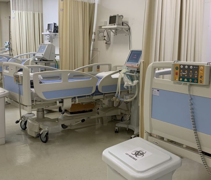 Lei permite visita de criancas a pais internados