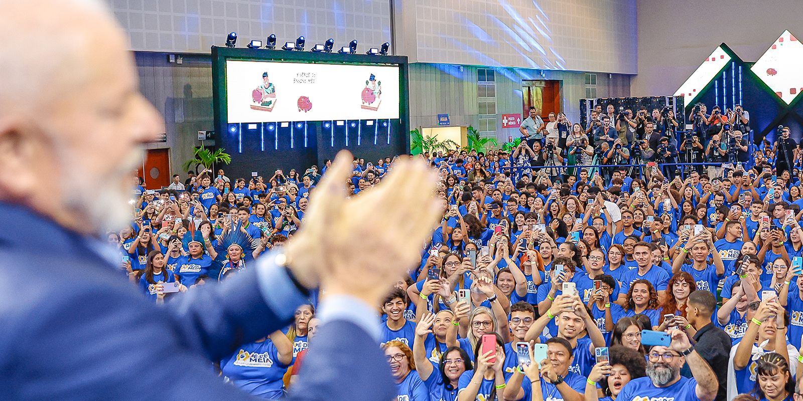 Programa Pe de Meia amplia acesso a educacao para 1 milhao de