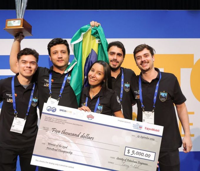 Estudantes de engenharia da UFRJ ganham desafio nos EUA