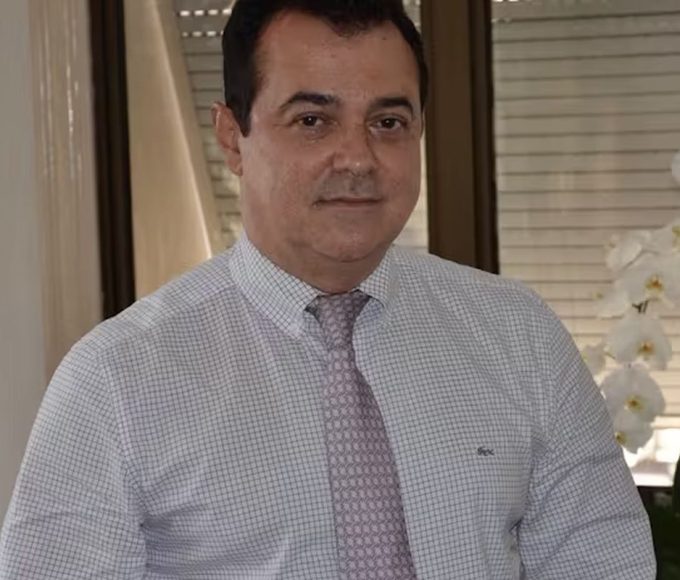 Entidades criticam demissao do presidente da Faperj