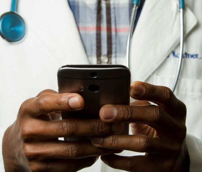 Resultado final do Revalida Inep revela notas de diplomas medicos